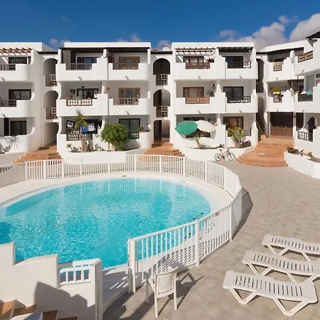 Apartamento Golden Teguise En Lanzarote, Con Piscina, Vistas Al Mar Y Playa Cercana