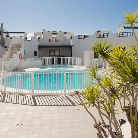 Apartamento Golden Teguise En Lanzarote, Con Piscina, Vistas Al Mar Y Playa Cercana شقة
