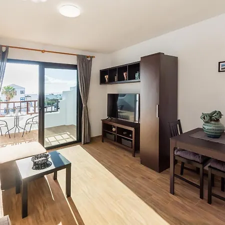 Apartamento Golden Teguise En Lanzarote, Con Piscina, Vistas Al Mar Y Playa Cercana شقة